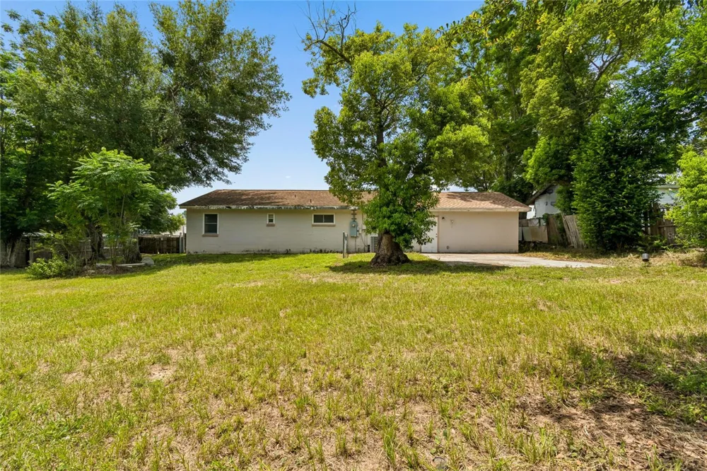 37913 WICKLOW AVENUE Zephyrhills, FL 33541