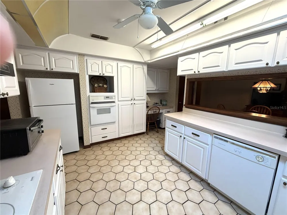 9890 SW 203RD CIRCLE Dunnellon, FL 34431