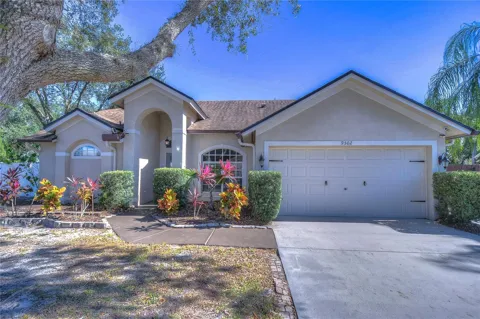 9502 SUNNYOAK DRIVE