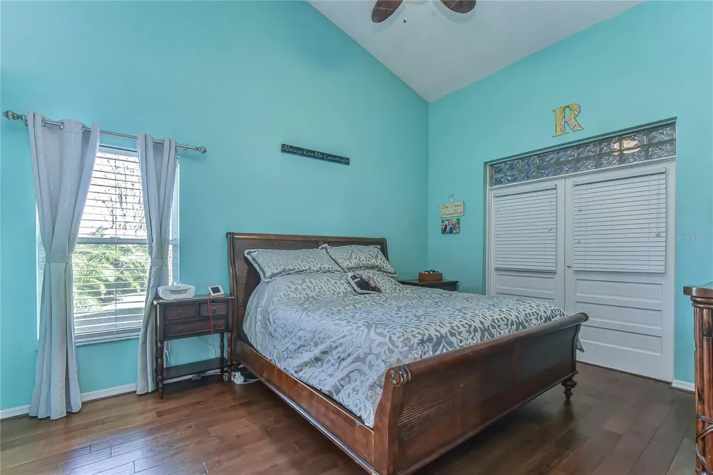9502 SUNNYOAK DRIVE Riverview, FL 33569