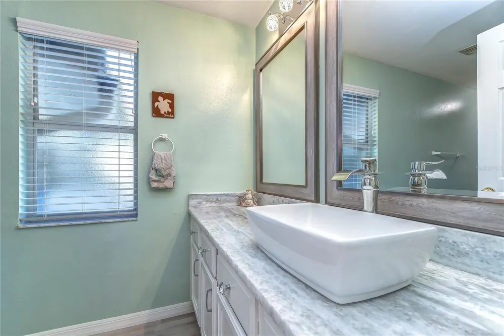 9502 SUNNYOAK DRIVE Riverview, FL 33569