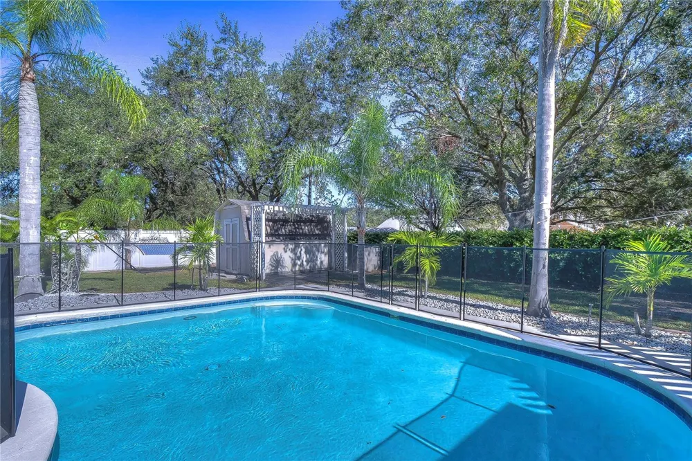 9502 SUNNYOAK DRIVE Riverview, FL 33569