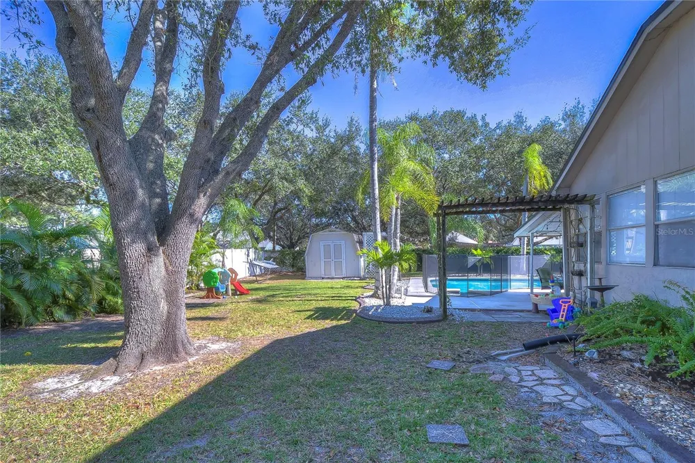 9502 SUNNYOAK DRIVE Riverview, FL 33569