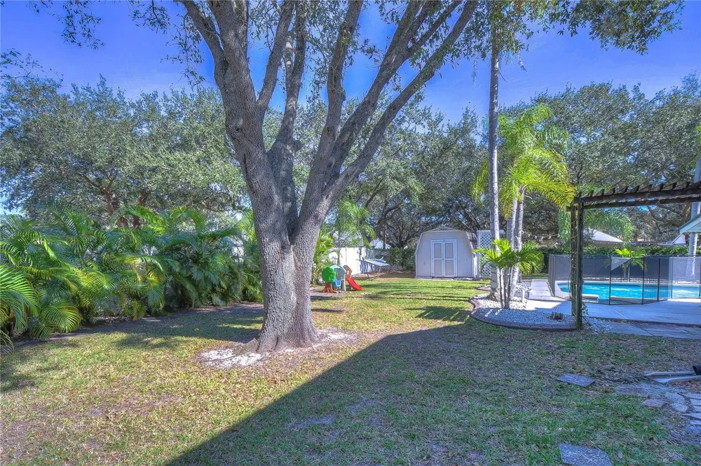 9502 SUNNYOAK DRIVE Riverview, FL 33569