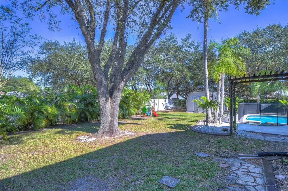 9502 SUNNYOAK DRIVE Riverview, FL 33569