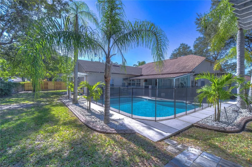 9502 SUNNYOAK DRIVE Riverview, FL 33569