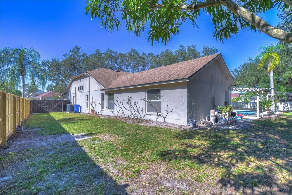 9502 SUNNYOAK DRIVE Riverview, FL 33569