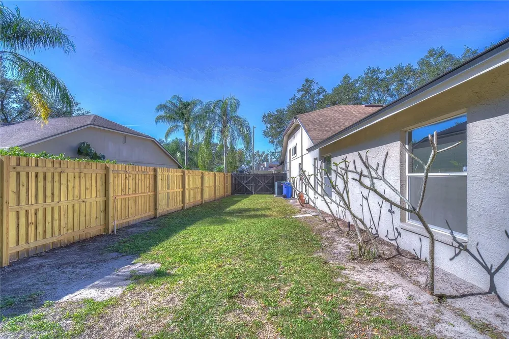 9502 SUNNYOAK DRIVE Riverview, FL 33569