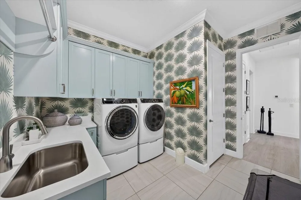 10168 SILENT NIGHT LANE Sarasota, FL 34241