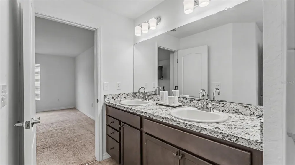 2048 WINDING RIVER COVE Bartow, FL 33830