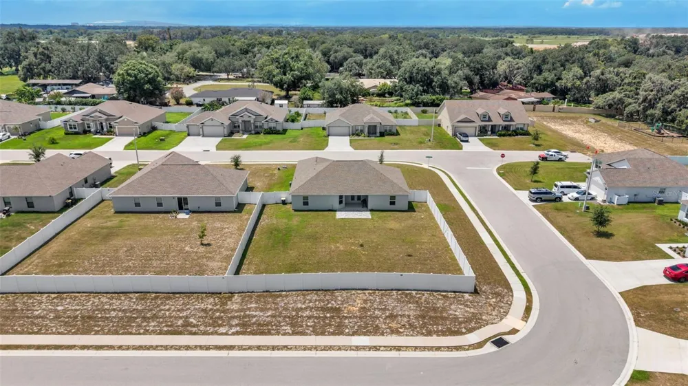 2048 WINDING RIVER COVE Bartow, FL 33830