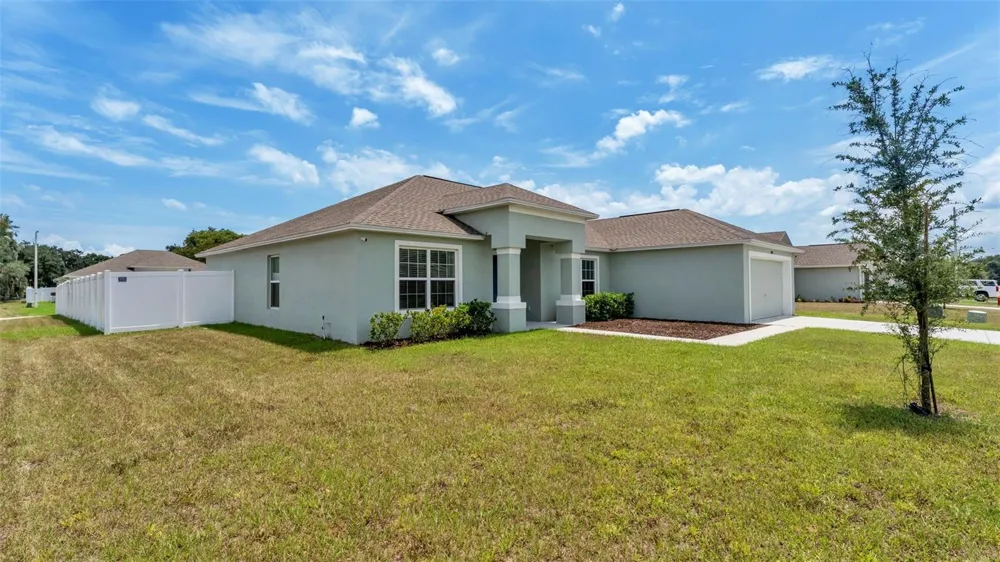 2048 WINDING RIVER COVE Bartow, FL 33830