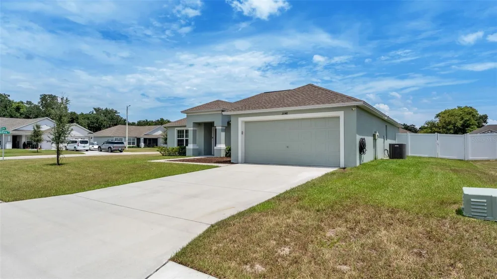 2048 WINDING RIVER COVE Bartow, FL 33830