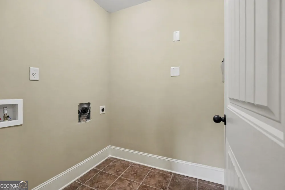 106 Waterlace WAY Fayetteville, GA 30215