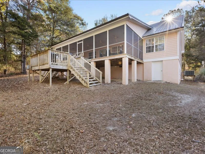 221 Sunset Point RD Fort Gaines, GA 39851