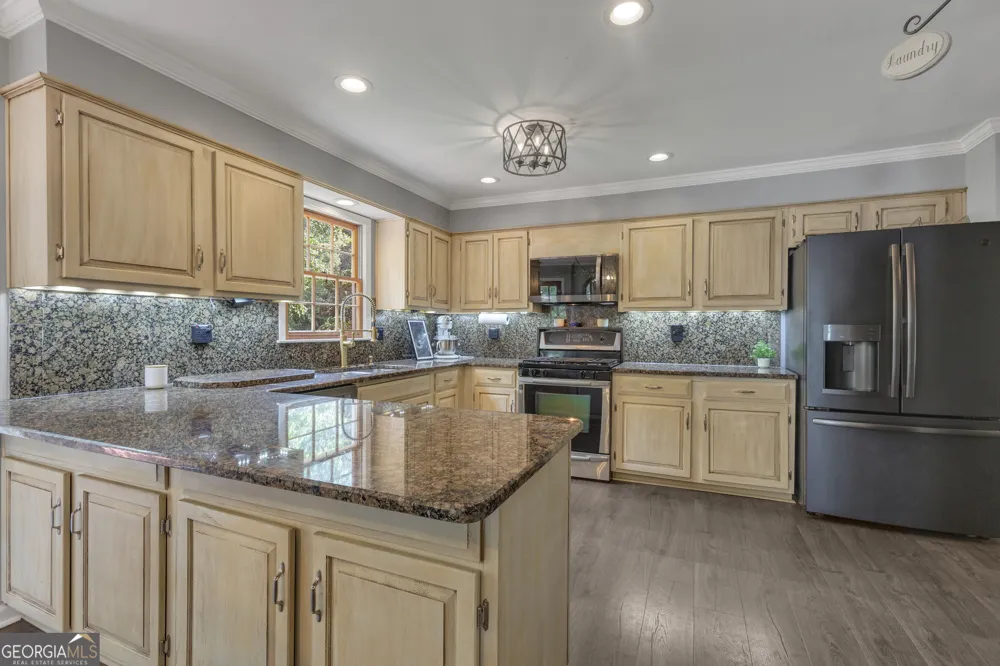 164 Cloister DR Peachtree City, GA 30269