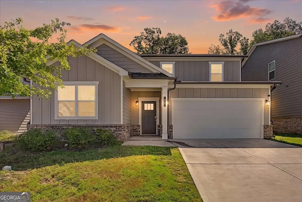 61 Dew Drop PT Dallas, GA 30157