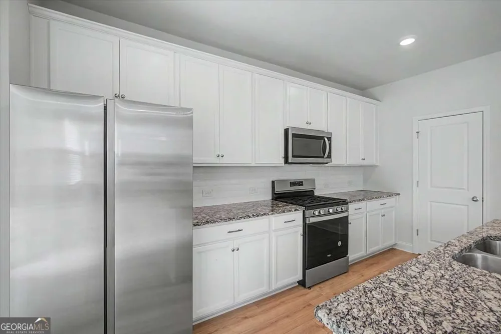 61 Dew Drop PT Dallas, GA 30157