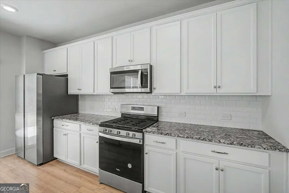 61 Dew Drop PT Dallas, GA 30157