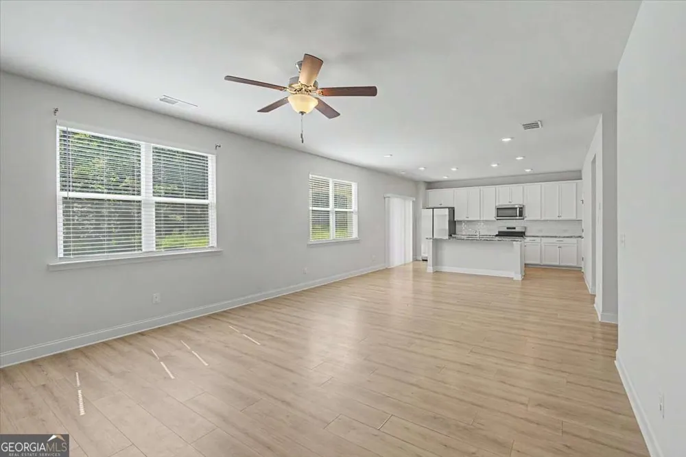 61 Dew Drop PT Dallas, GA 30157