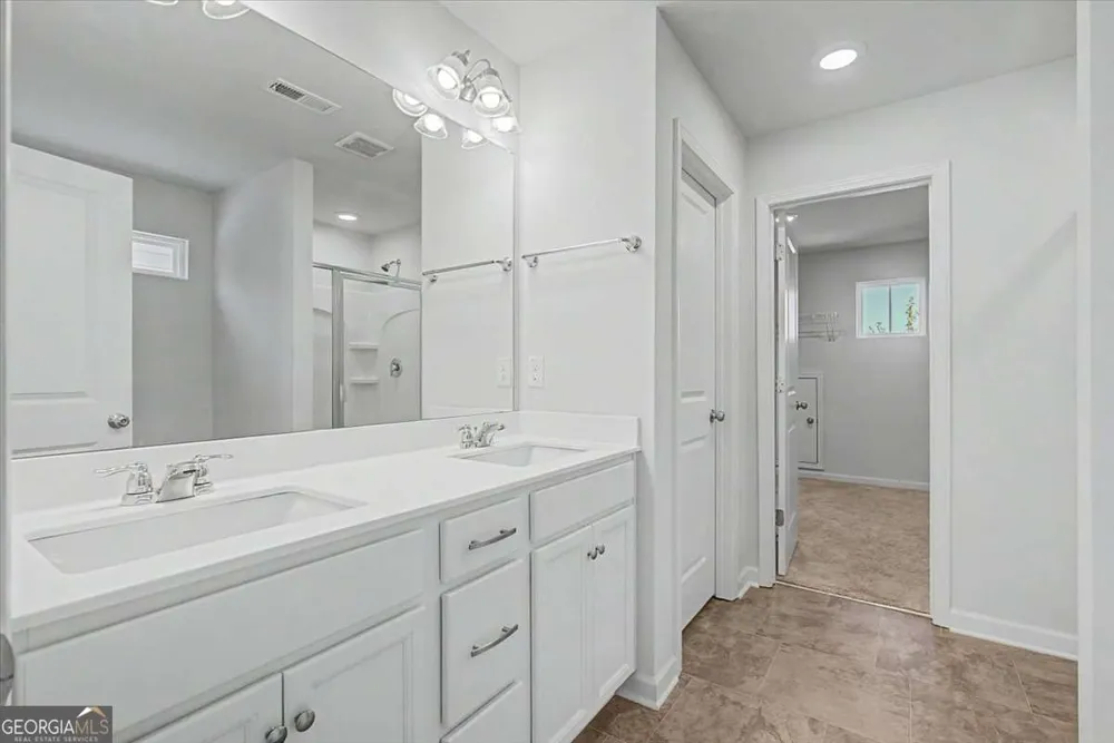 61 Dew Drop PT Dallas, GA 30157