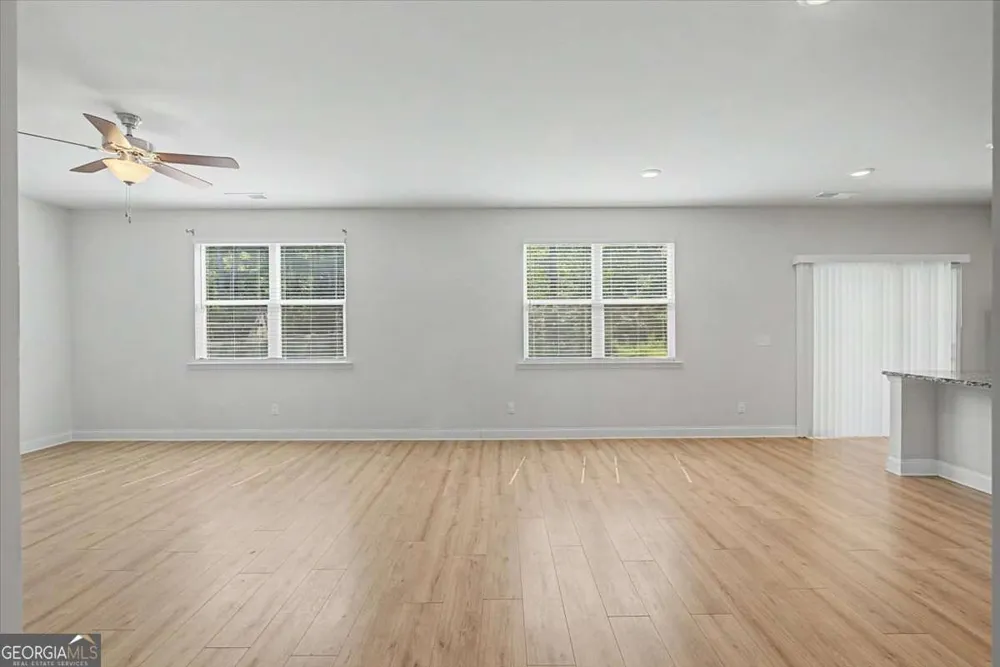 61 Dew Drop PT Dallas, GA 30157