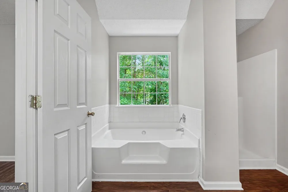 129 Kentwood Springs DR Hampton, GA 30228