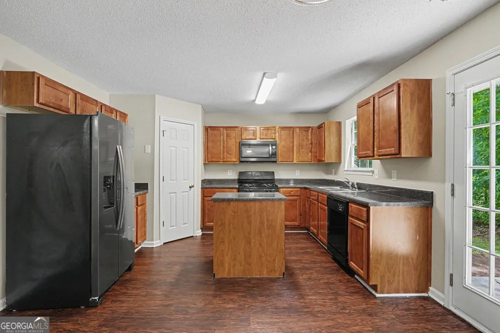 129 Kentwood Springs DR Hampton, GA 30228