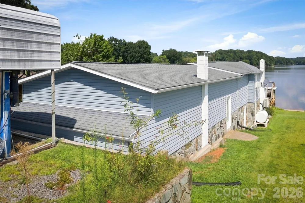 4928 Northcrest Street Claremont, NC 28610