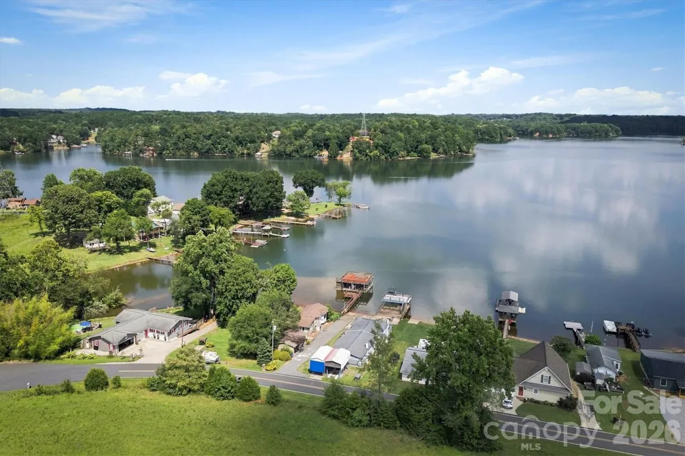4928 Northcrest Street Claremont, NC 28610
