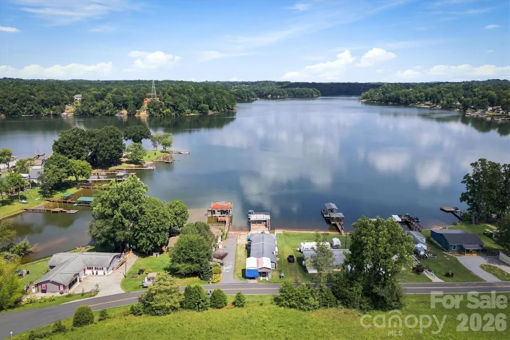 4928 Northcrest Street Claremont, NC 28610