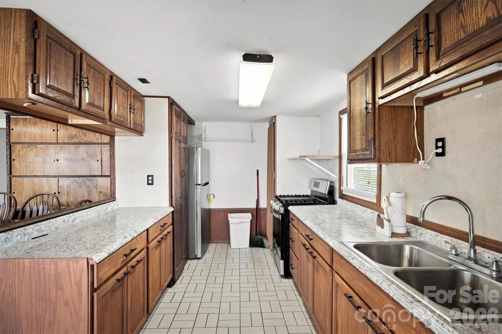 4928 Northcrest Street Claremont, NC 28610