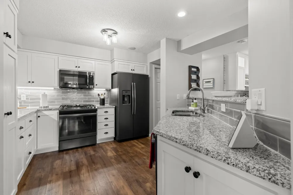 15785 25th Place Plymouth, MN 55447