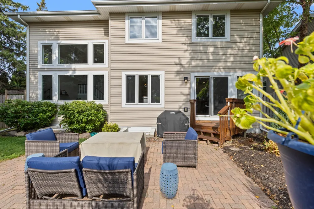 15785 25th Place Plymouth, MN 55447