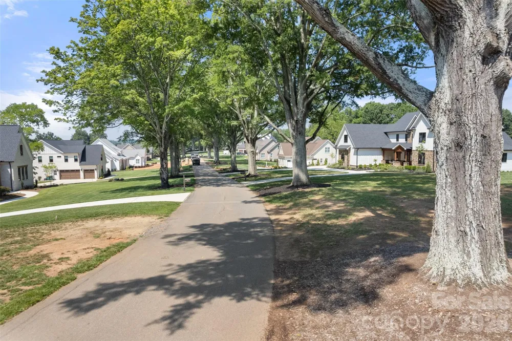 3925 Valley View Circle Clemmons, NC 27012