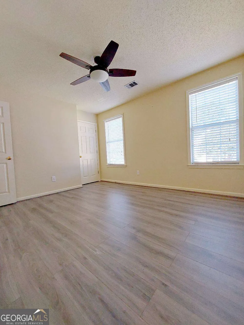 11830 Carriage Park LN Johns Creek, GA 30097