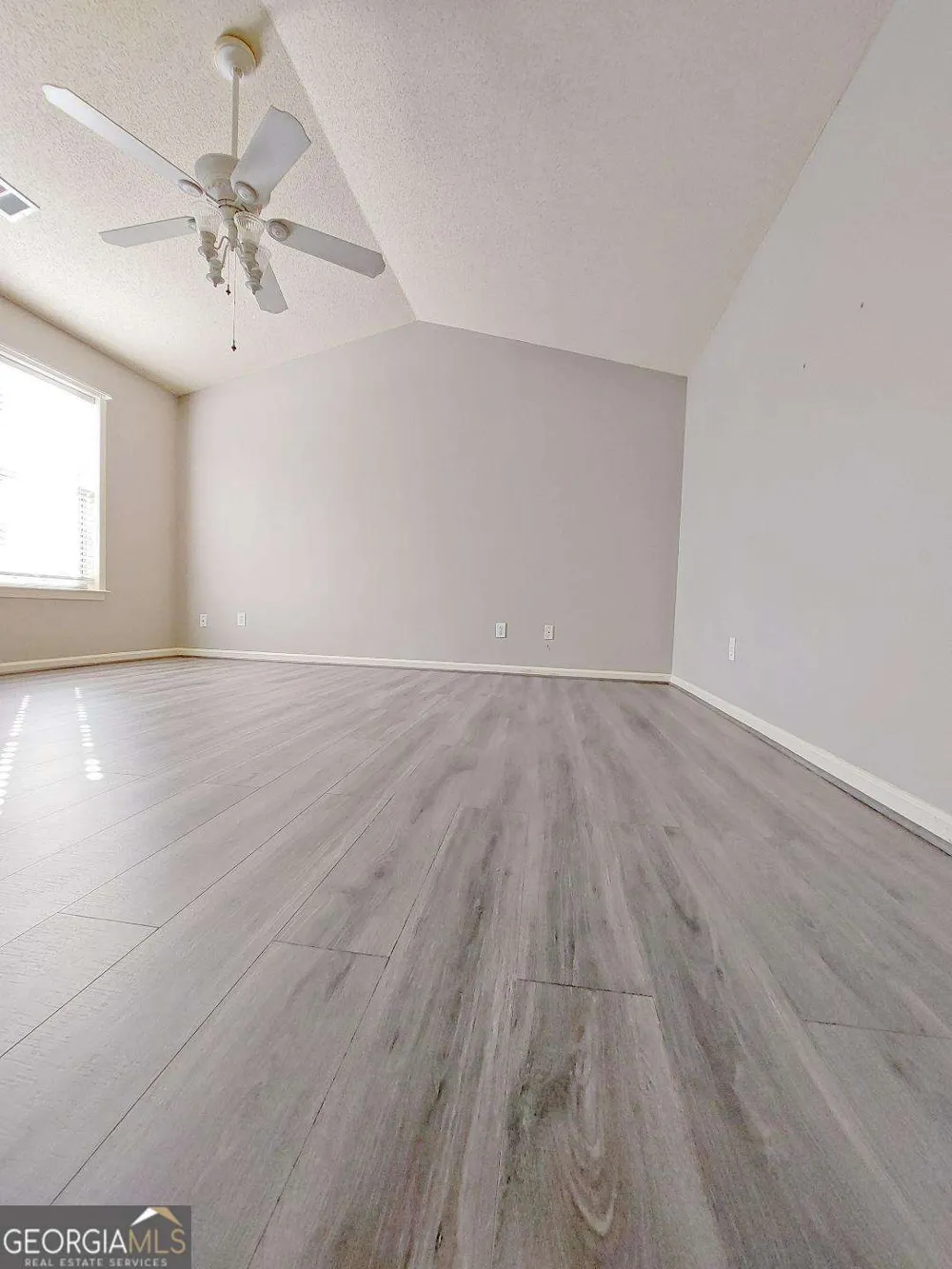11830 Carriage Park LN Johns Creek, GA 30097