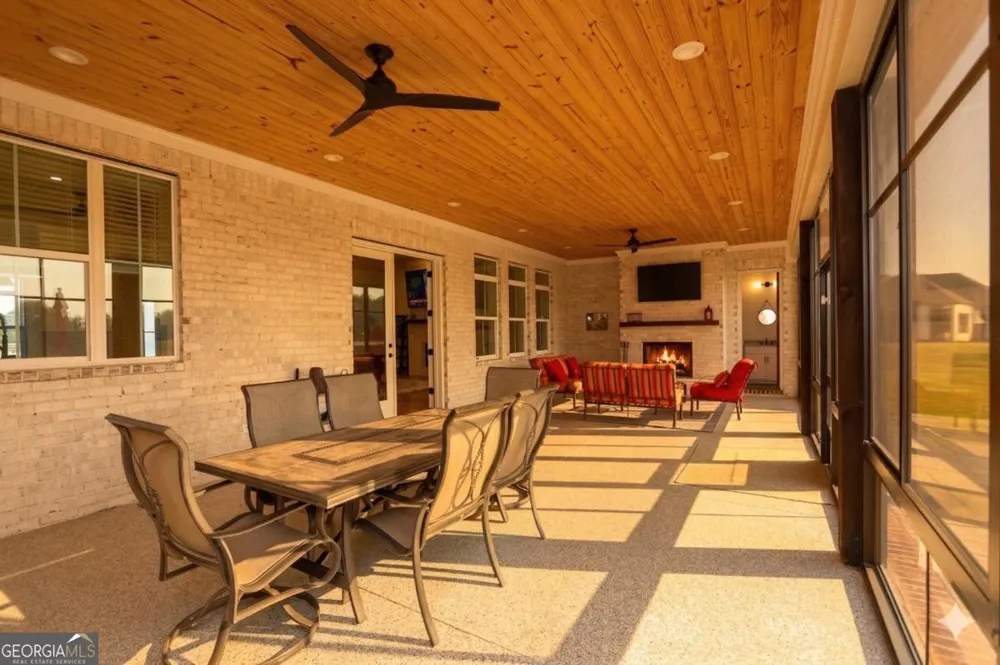 29 Ravenfield RD Taylorsville, GA 30178