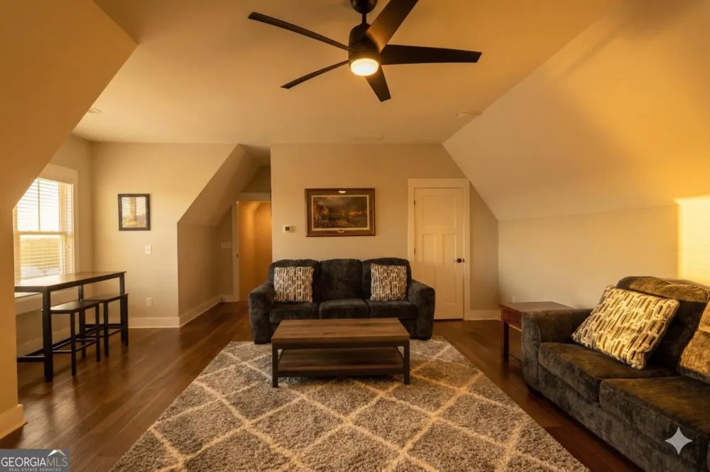 29 Ravenfield RD Taylorsville, GA 30178
