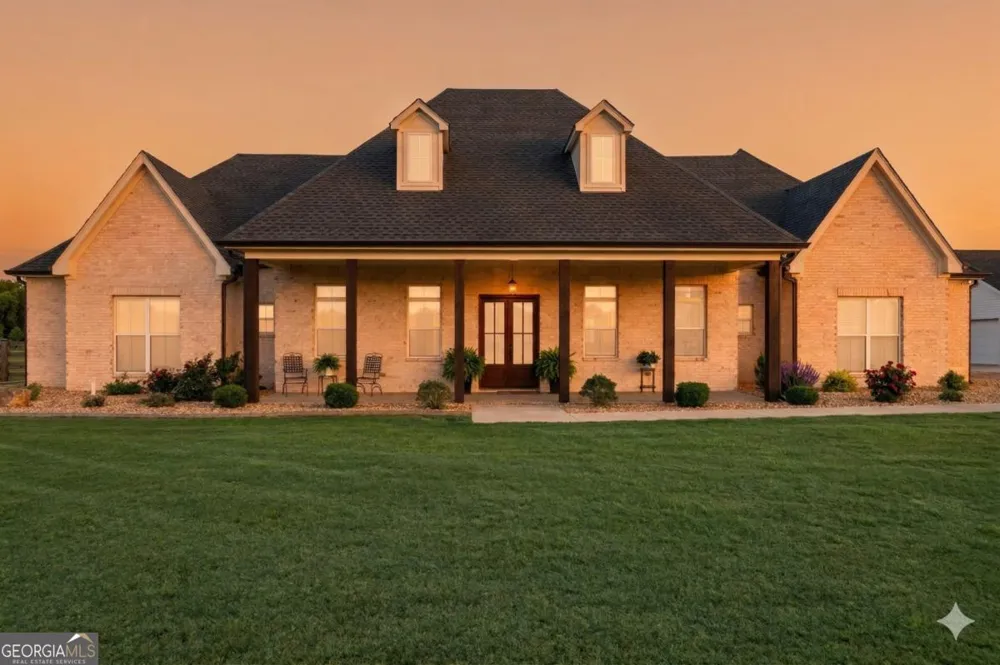 29 Ravenfield RD Taylorsville, GA 30178