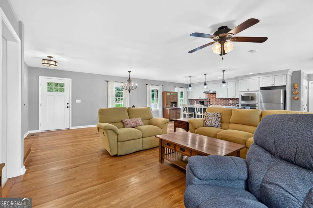 106 St James CT Athens, GA 30606