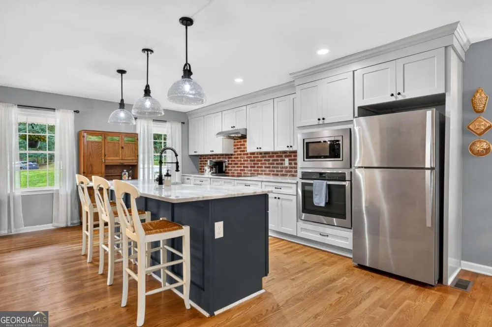 106 St James CT Athens, GA 30606