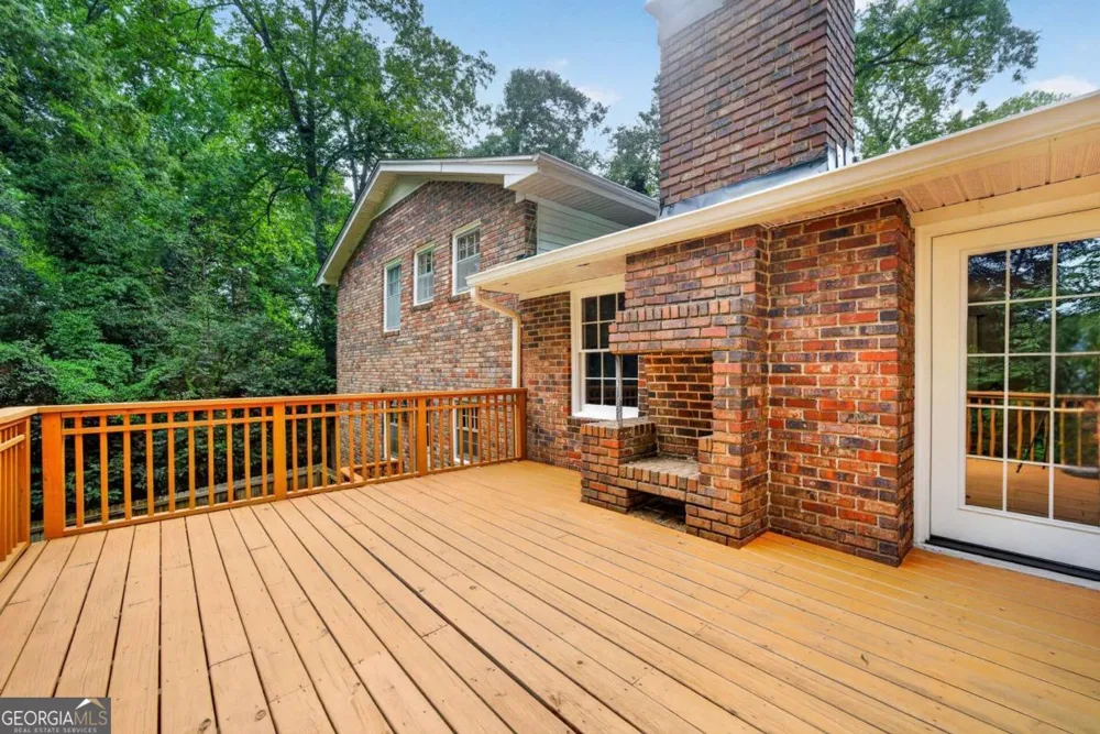 106 St James CT Athens, GA 30606