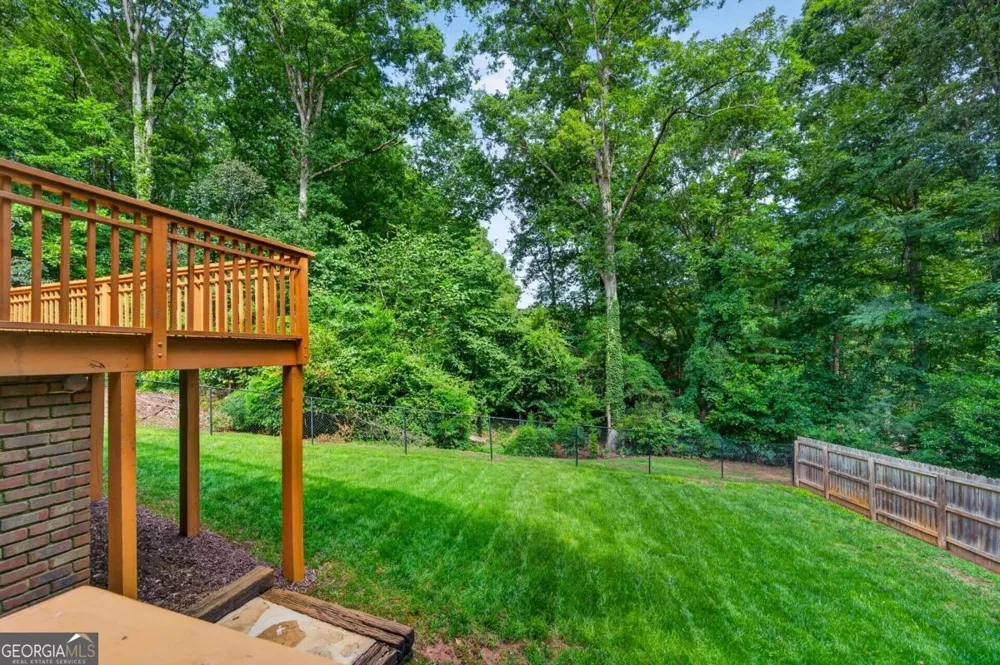 106 St James CT Athens, GA 30606
