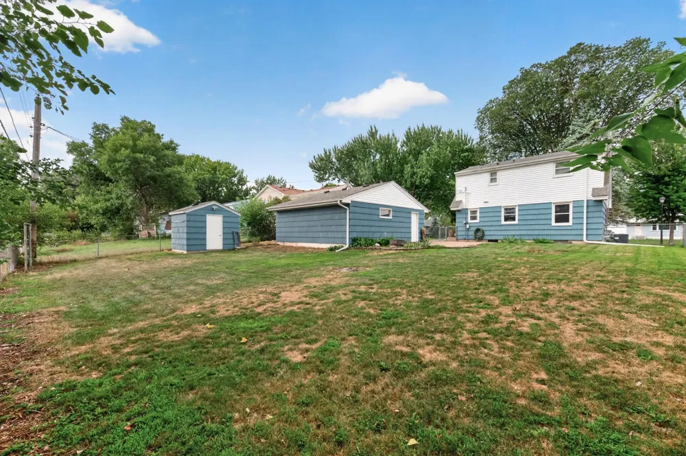 10957 Magnolia Street NW Coon Rapids, MN 55448