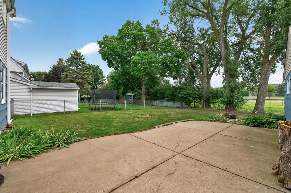 10957 Magnolia Street NW Coon Rapids, MN 55448