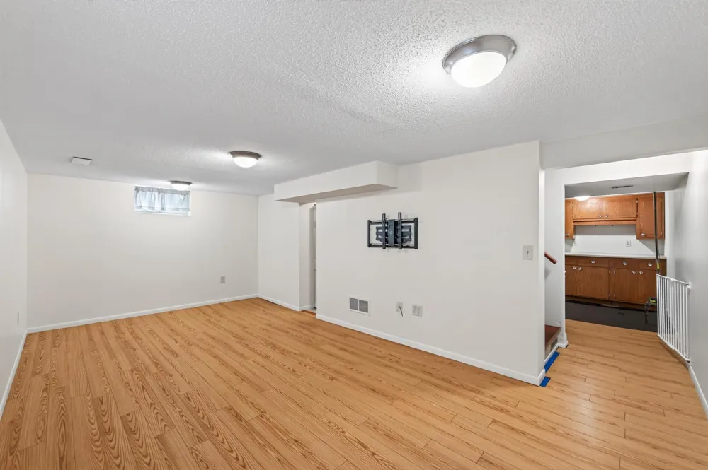10957 Magnolia Street NW Coon Rapids, MN 55448