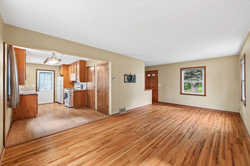 10957 Magnolia Street NW Coon Rapids, MN 55448