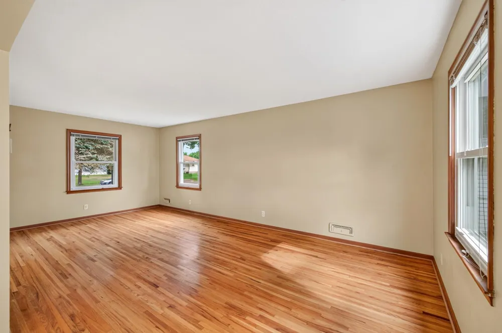 10957 Magnolia Street NW Coon Rapids, MN 55448