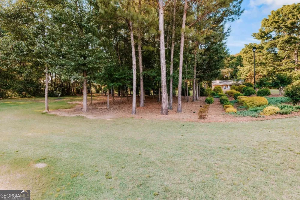 20 Woodbury LN Hull, GA 30646
